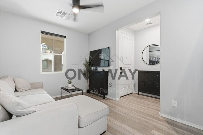 Building Photo - 1685 E Chelsea Ln