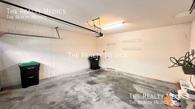 Building Photo - 1368 Crane Crest Way