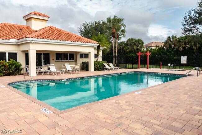 Building Photo - 177 Sabal Lake Dr