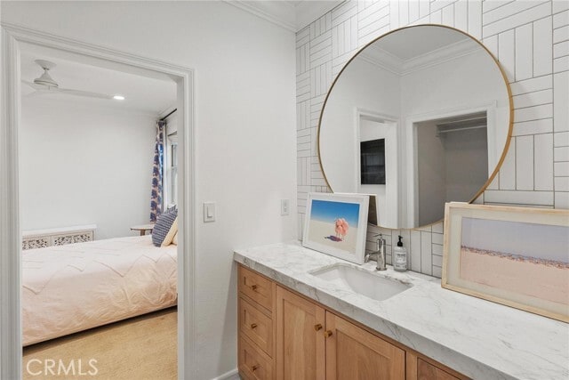 Building Photo - 1 Calle Saltamontes