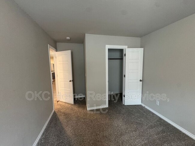 Building Photo - 4217 Palmetto Blf Dr