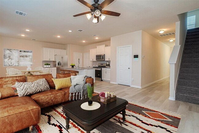 Building Photo - 26030 Drover Sky Ct