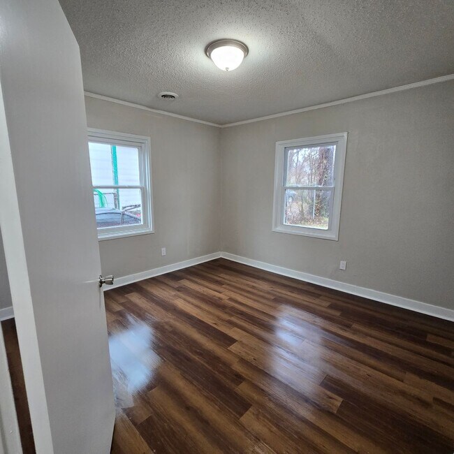 Building Photo - 784 Cherokee Ave