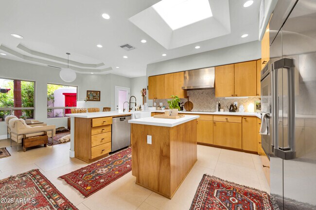 Building Photo - 6139 N 31st Ct