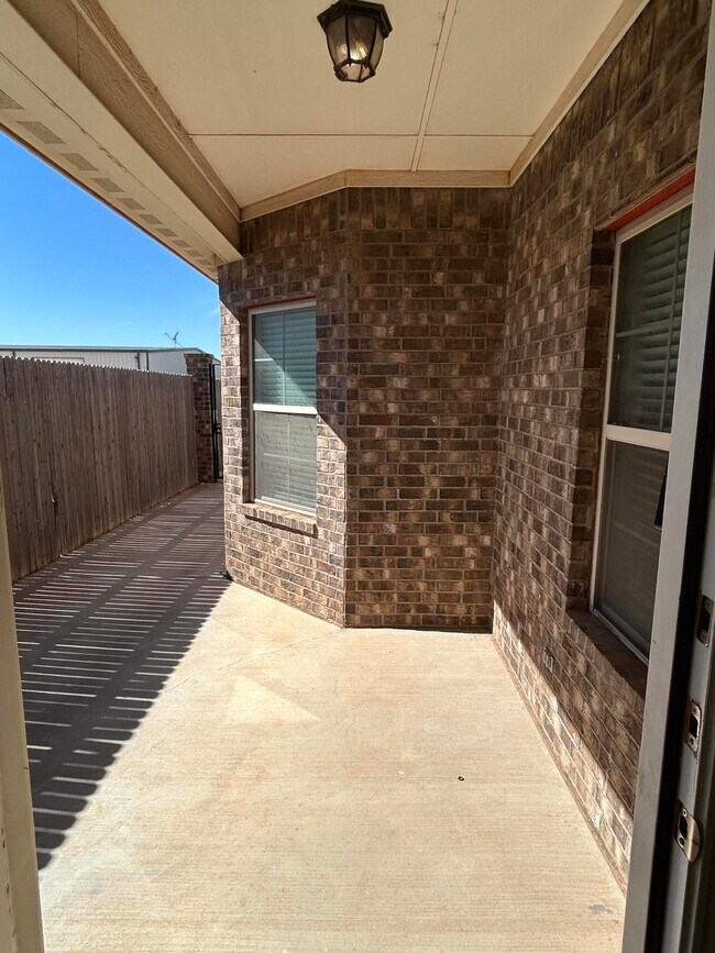 Building Photo - 12007 Englewood Ave