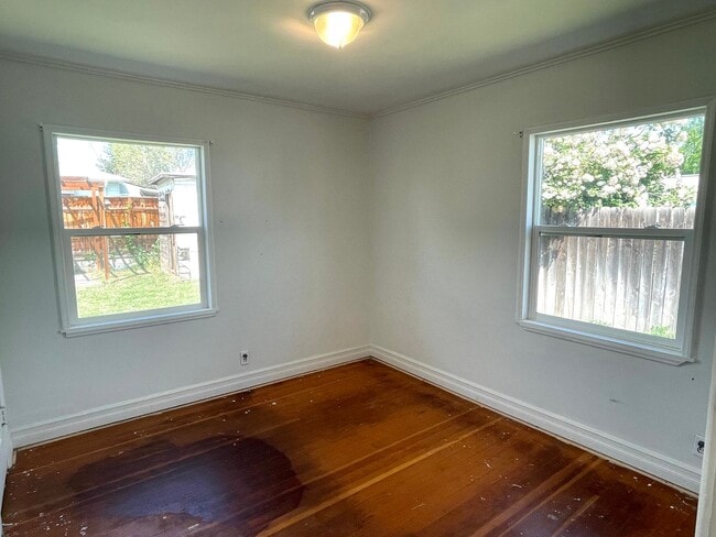 Building Photo - Cute and Cozy Two Bedroom Home in Richland