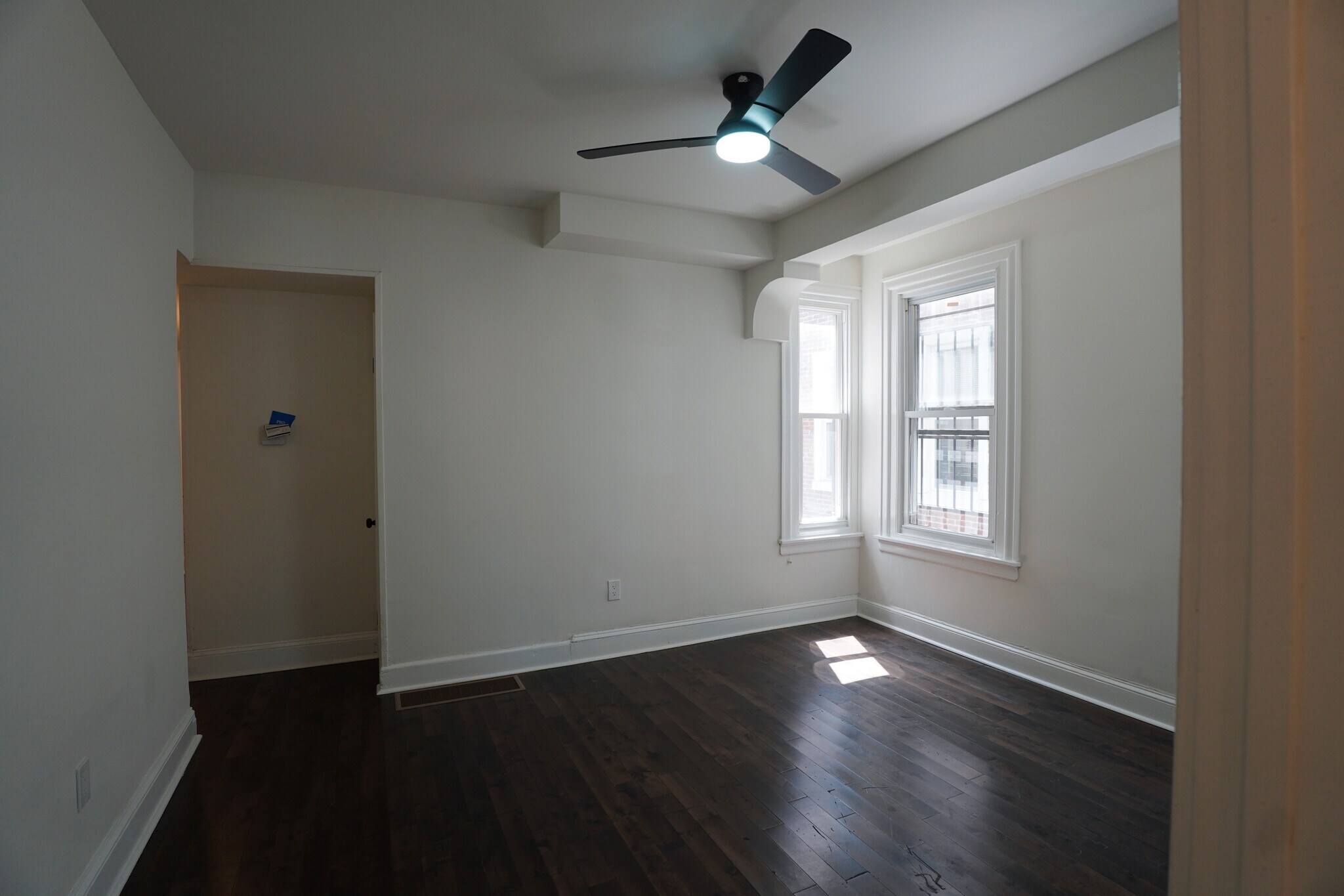 Building Photo - 5517 N Fairhill St