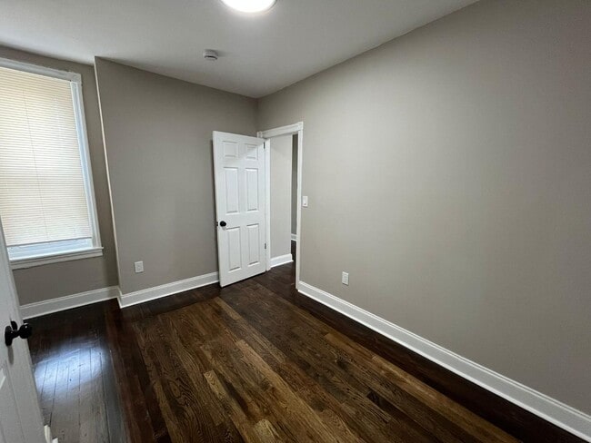 Building Photo - 2314 S 66th St