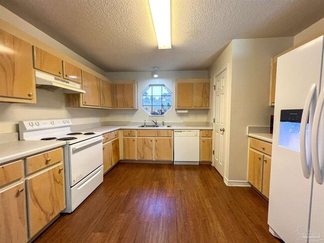 Building Photo - 1297 Middlebrook Dr