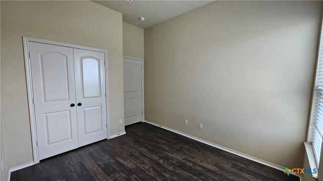 Building Photo - 538 Creekside Cir