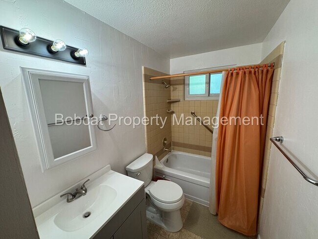 Building Photo - 1316 Stanford Dr