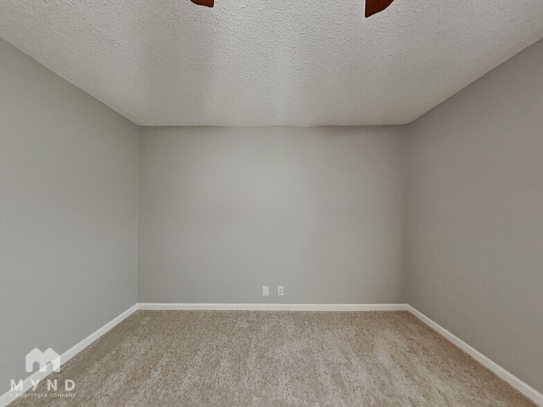 Building Photo - 2981 Owendale Dr