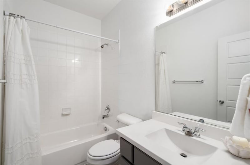 Building Photo - 1213 Glacier Ct