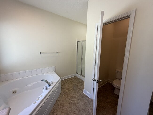 Building Photo - Home for Rent