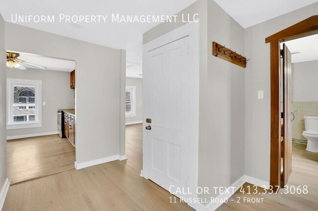 Building Photo - 11 Russell Rd