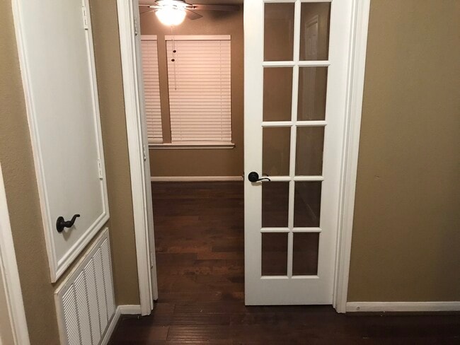 Building Photo - 7914 Tilbury Woods Ln