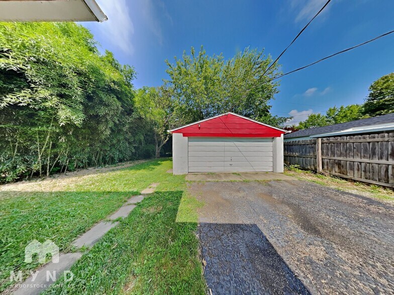 Building Photo - 939 Eastmoor Blvd