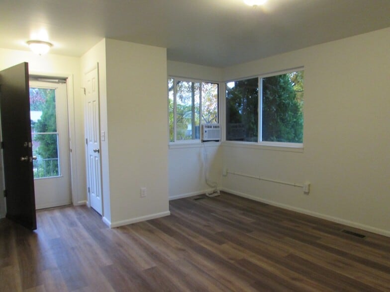 Building Photo - 278 Quince St