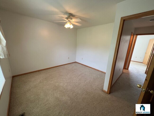 Building Photo - 3 Bedroom townhome available soon!