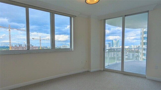 Building Photo - 1745 E Hallandale Beach Blvd