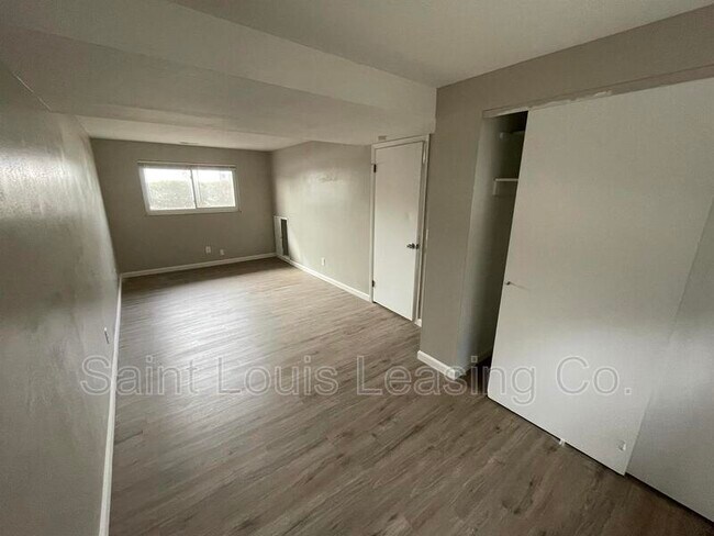 Building Photo - 1657 Ventnor Pl