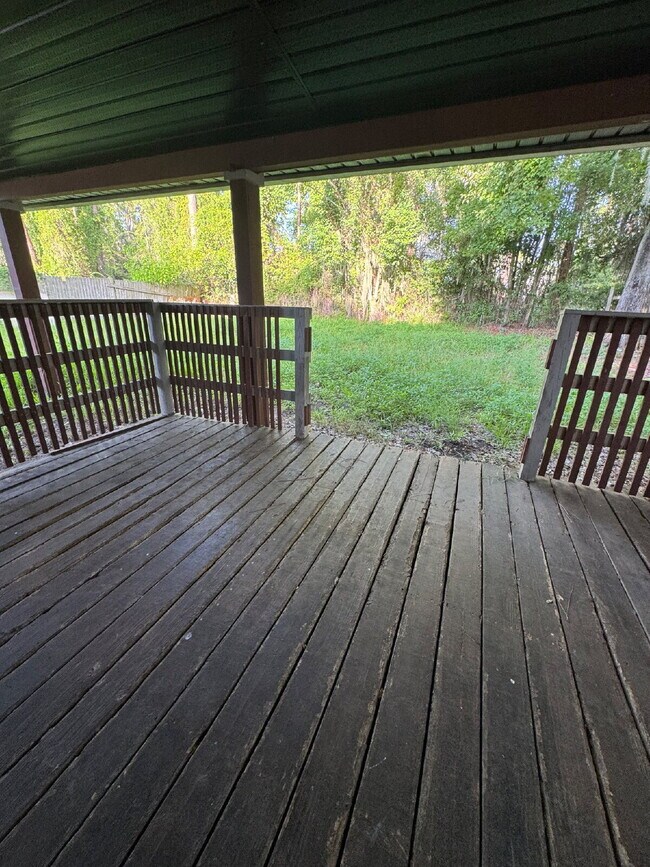 Building Photo - 4 bedroom 3 full bath home for rent in man...