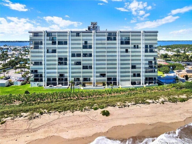 Building Photo - 10680 S Ocean Dr