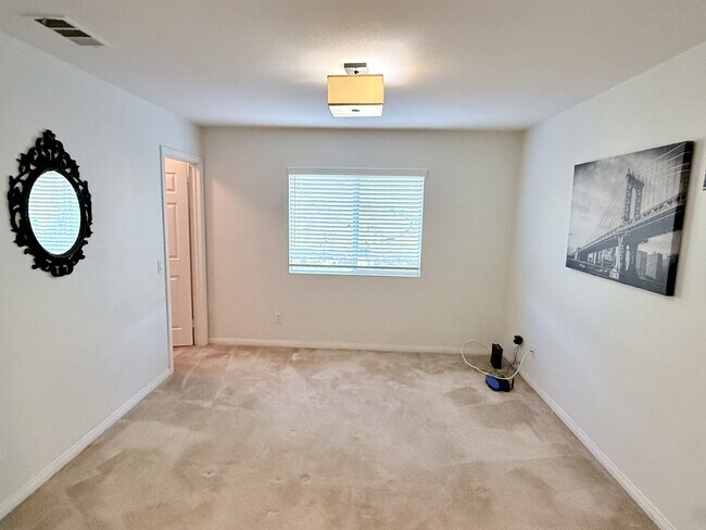 Building Photo - 11226 Evergreen Loop