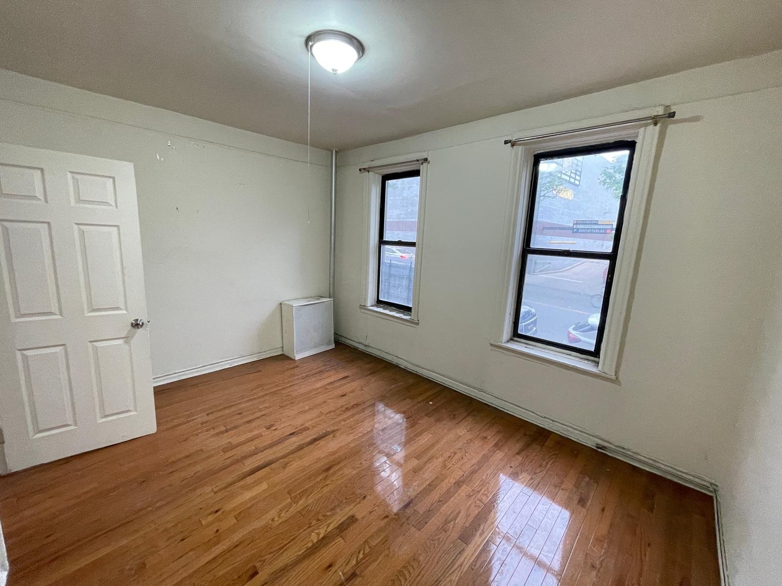 Building Photo - 142 W 238th St