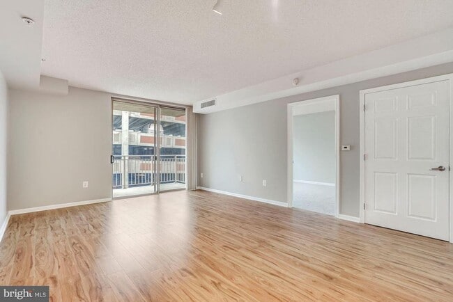 Building Photo - 2726 Gallows Rd