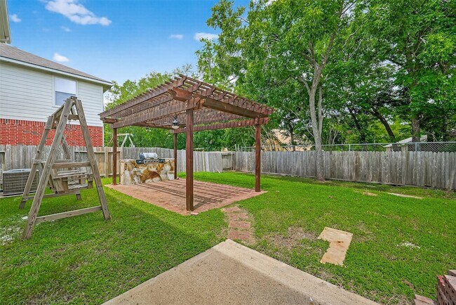 Building Photo - 16602 Pademelon Dr