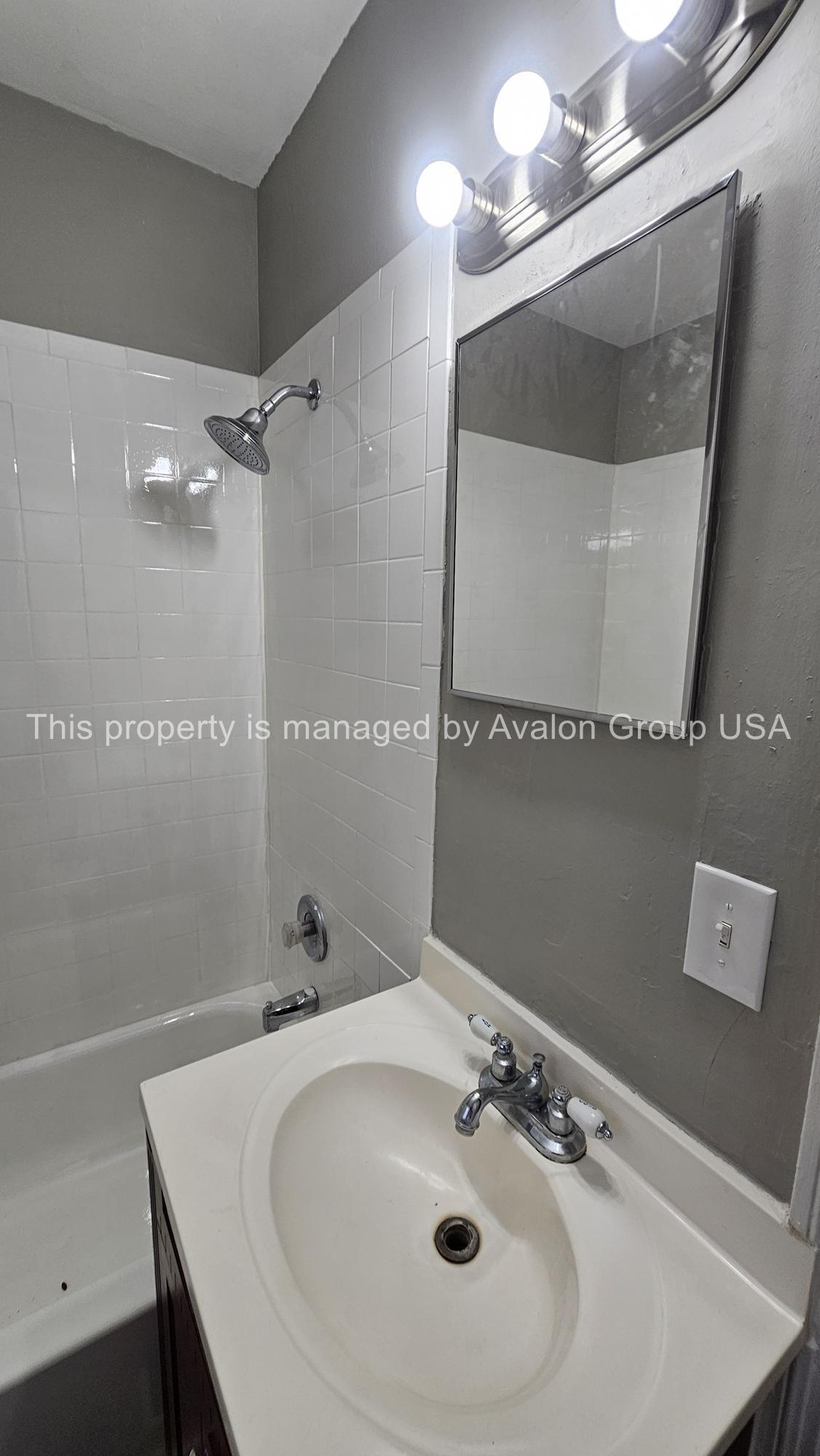 Building Photo - 962 Cornwallis Dr