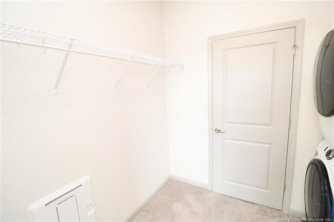 Building Photo - 2402 Gathering Sq Ct
