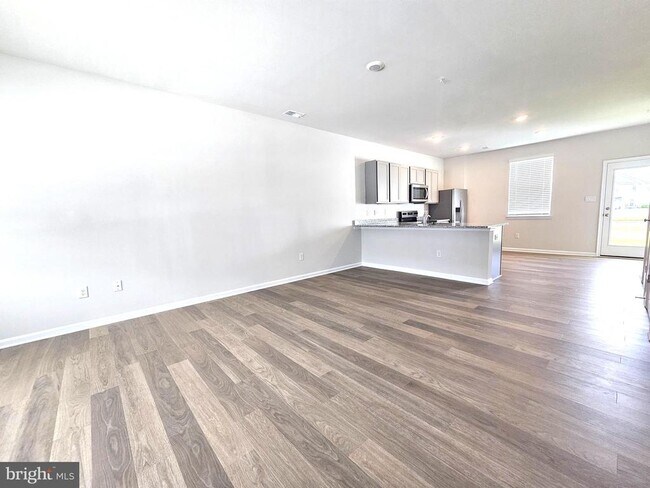 Building Photo - 1410 Sugarplum Ln