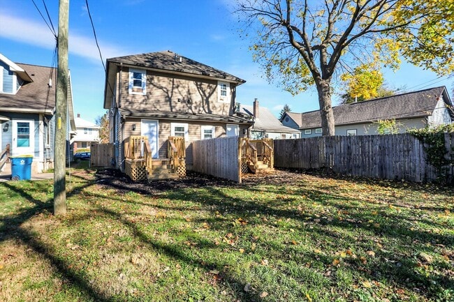 Building Photo - COMING SOON In February 2026  -   Modern, Chic and brand new 2 bedroom with an office.  Discover ...