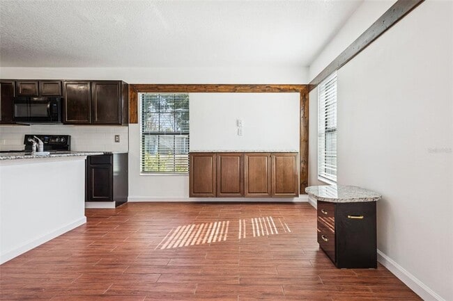 Building Photo - 26411 Bertram Rd