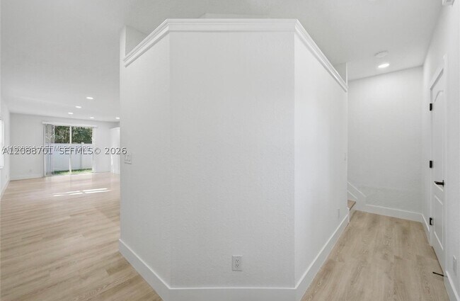 Building Photo - 5703 NW 48th Ave