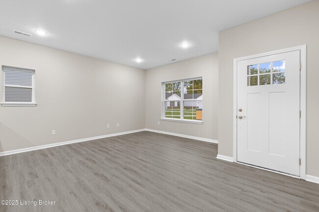 Building Photo - 3200 Maldon Ct