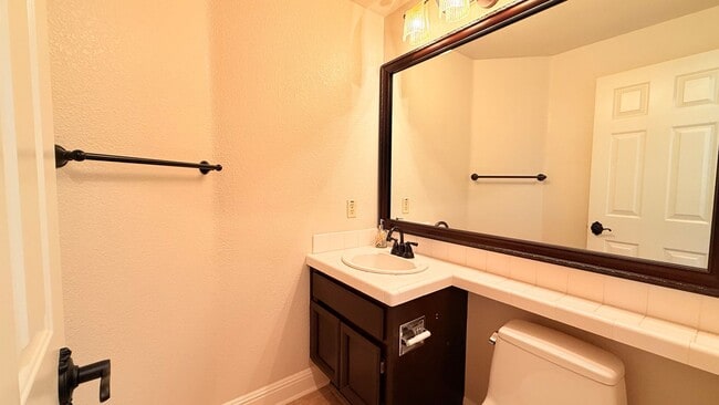 Building Photo - Gorgeous Two (2) Suites--- Executive Style 2BD/2.5BA + Loft, Two-Story TH at The Lake at Canyon L...