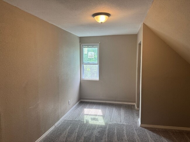 Building Photo - 2634 N 24th Pl