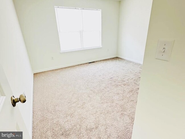 Building Photo - 122 Copperleaf Dr