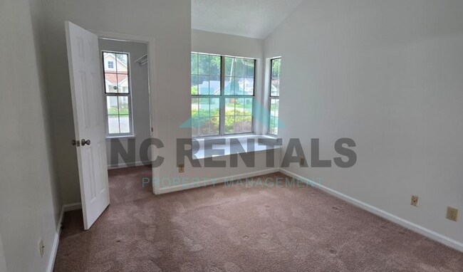 Building Photo - 3607 McCuiston Rd