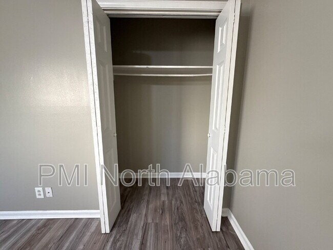 Building Photo - 4424 Torrance Dr NW