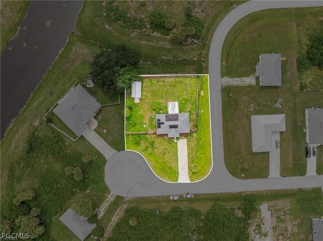 Building Photo - 9012 S Indio Ct