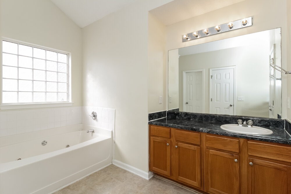 Building Photo - 5023 Serenity Point Ln
