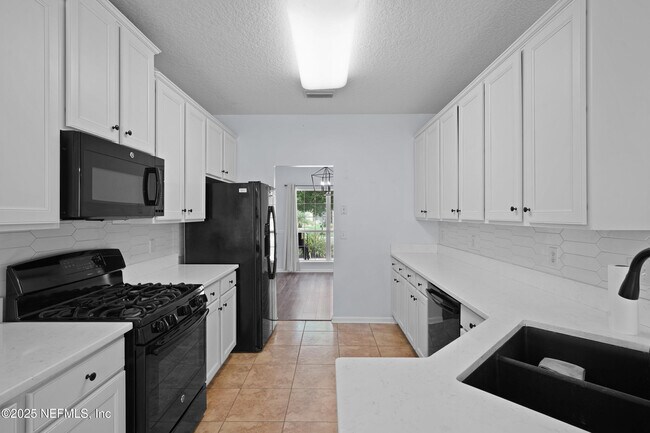 Building Photo - 1701 Windover Pl