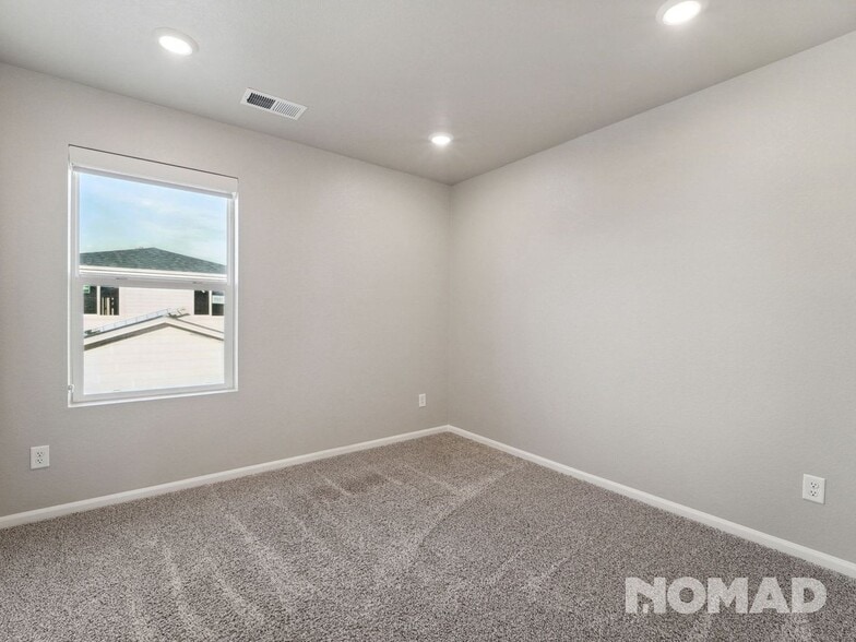 Building Photo - 6112 N Lisbon St