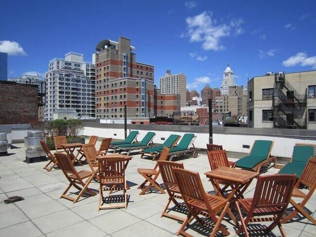 Building Photo - 2 bedroom in NEW YORK NY 10003