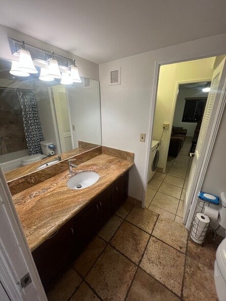 Building Photo - 1684 Ala Moana Blvd