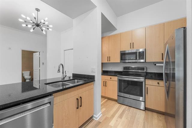 Building Photo - 3225 Turtle Creek Blvd